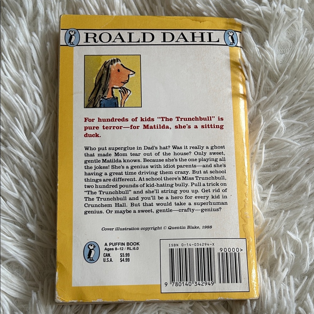 Matilda story by Roald Dahl - Yellow and Red - Picture 3 of 9